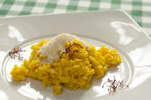 Close-up view of typical Italian Milanese Risotto — Stock Photo, Image