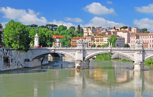 Victor emmanuel II Köprüsü