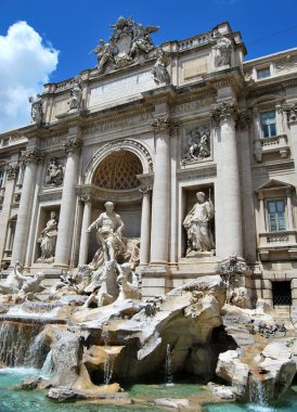 Trevi Çeşmesi