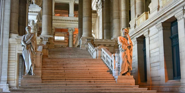 Hukuk Mahkemeleri Brüksel