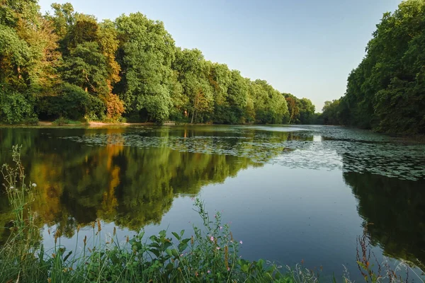 Hermosa Vista Del Parque Enghien —  Fotos de Stock