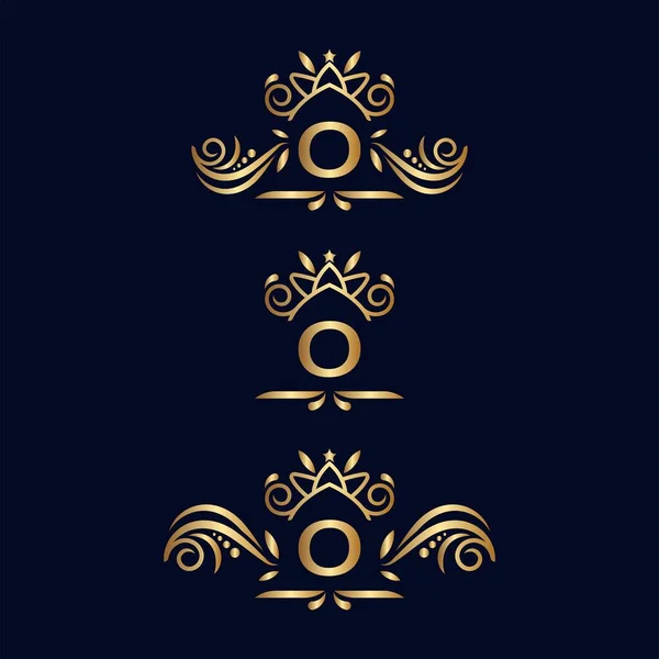 Royal Luxury Ornate Logo Situation — 图库矢量图片