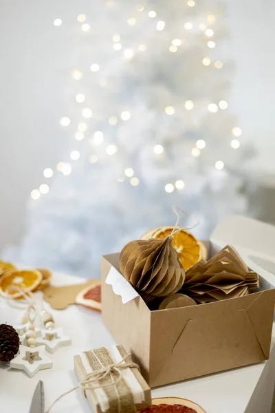Processo Árvore Natal Diy Decorações Natal Madeira Papel Reciclado Sustentável — Fotografia de Stock