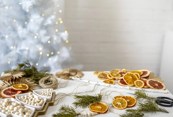 Process Diy Home Decorations Fully Recyclable Holiday Decor Alternative Concept — Stock Photo, Image