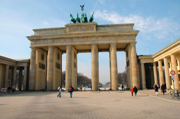 Бранденбургские ворота в Берлине, Германия — стоковое фото
