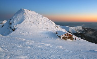 günbatımı, dağlar tatras düşük - Slovakya tepe chopok adıdır