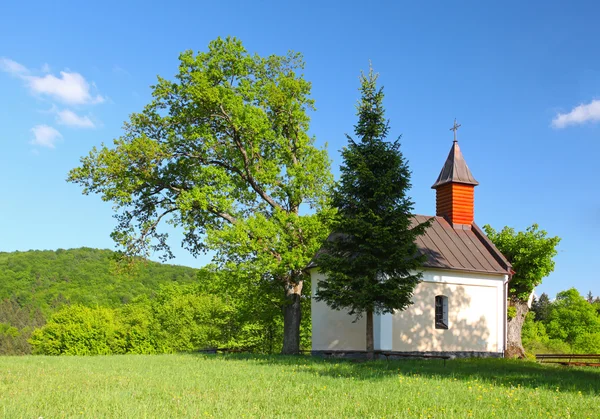 Autumn landcape with chapel in eastern europe - Slovakia — Stock Photo, Image