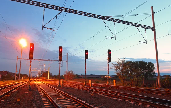 Verkeerslicht in spoorweg — Stockfoto