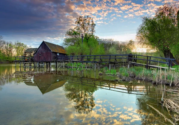 Small Danube in Slovakia with watermill. — Stock Photo, Image