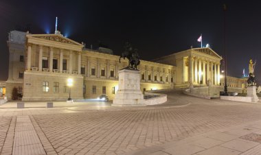 gece Viyana'da Avusturya Parlamentosu