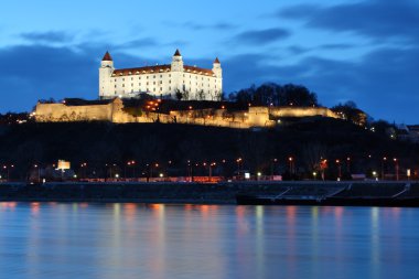 Bratislava adlı twilght