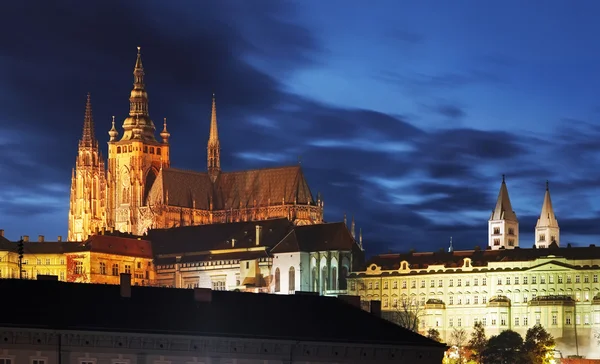 Castello di Praga al crepuscolo Repubblica Ceca — Foto Stock