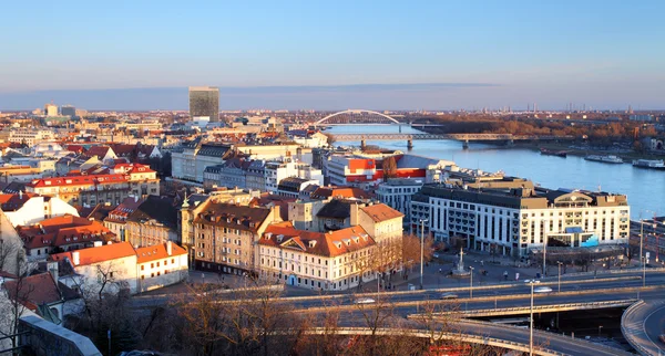 Pohled z Bratislavy od hradu — Stock fotografie