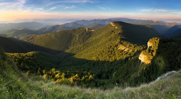 在日落-斯洛伐克山 fatra klak 峰值 — 图库照片