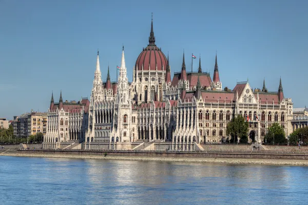 Budapest - ungerska parlamentet. — Stockfoto