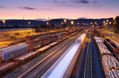 tren ve demiryolları