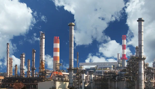 Gas refinery at day — Stock Photo, Image