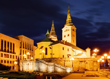 Zilina - trinity Katedrali, Slovakya, gece