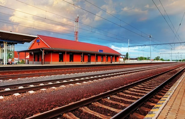 Train station platform — Stock Photo, Image