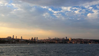Galata Köprüsü ve cami yeni camii