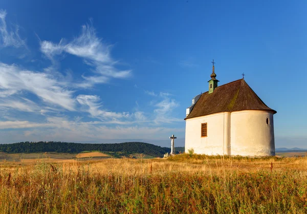 Slovensko - Svatý Kříž barokní kaple — Stock fotografie