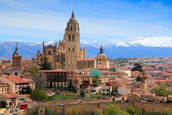 Gotiska katedral byggd i världen, i segovia — Stockfoto