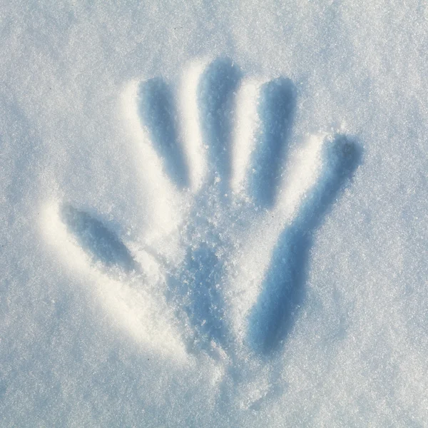 Druk dłoni w śniegu — Zdjęcie stockowe