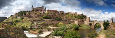 Toledo eski şehrin panoramik görünüm