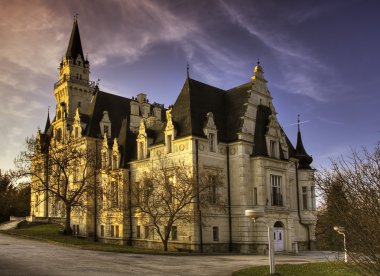 Slovakya manor perili Şato