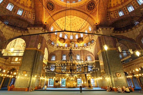 Golden mosque - Yeni Camii — Stock Photo, Image