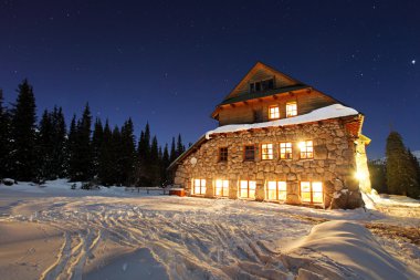 Chalet Polonya tatras - murowaniec gece