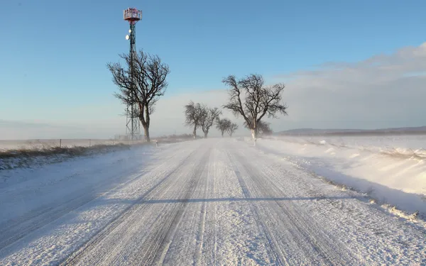 Strada invernale drit neve — Foto Stock