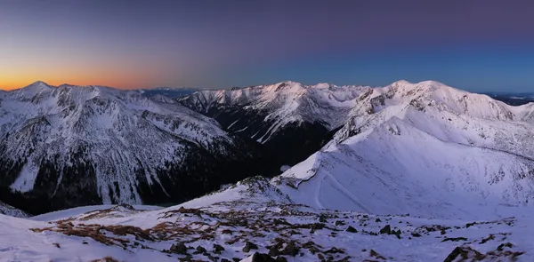 Polônia paisagem de montanha no inverno — Fotografia de Stock