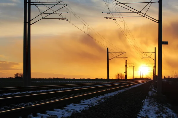 Chemin de fer au coucher du soleil — Photo