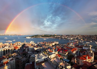 gökkuşağı ile İstanbul Panoraması