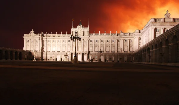 Madrid, Kungliga slottet - Spanien — Stockfoto