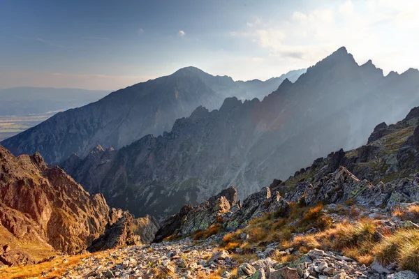Pôr do sol nas montanhas em High Tatras — Fotografia de Stock
