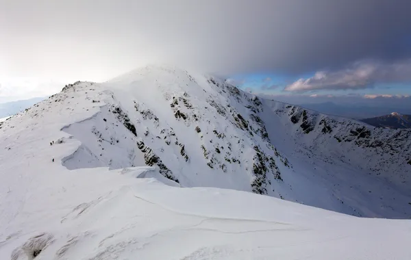 Winterliche Berglandschaft — Stockfoto