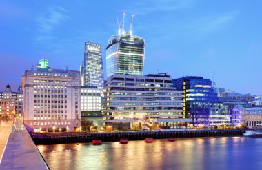 İngiltere İngiltere, Londra silüetini alacakaranlıkta