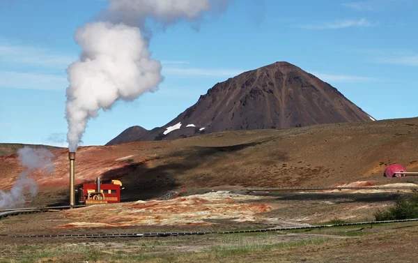 Geothermische krachtcentrale - turquoise lake, IJsland — Stockfoto