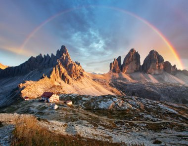 gün batımında - tre cime di lavaredo Dolomites dağ-İtalya