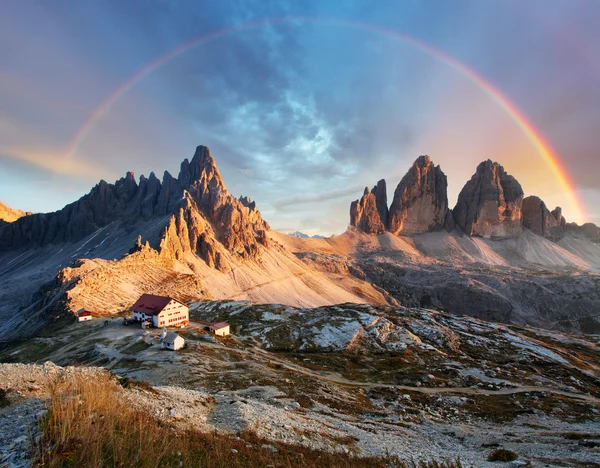 석양-트 레 Cime 디 Lavaredo 이탈리아에서 dolomites 산 — 스톡 사진