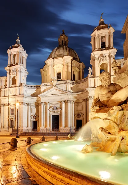 Řím, fontána v piazza navona. — Stock fotografie