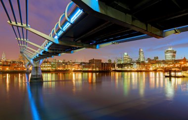 Millenium bridge Londra, İngiltere