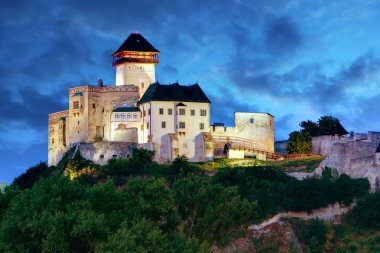 gece - trencin Slovakya Kalesi