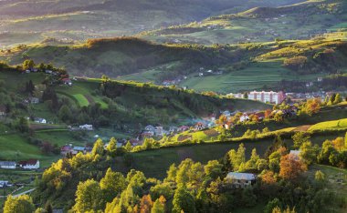 Yeşil bahar hill kırsal manzara, Slovakya