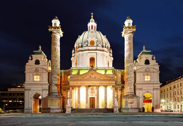 Vienna - Karlsplatz - Chiesa di San Carlo - Austria — Foto Stock