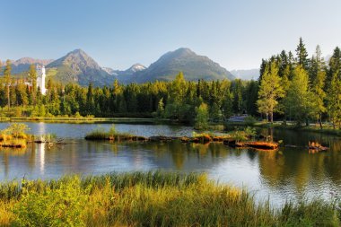 Strbske pleso - Slovakya dağ manzarası, yaz