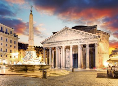 Roma - çeşmeden piazza della rotonda ve pantheon Günaydın