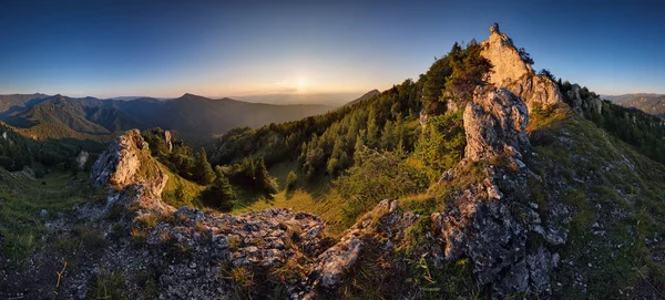 Krajobraz Górski Lasem Paśmie Górskim Velka Fatra Regionie Turiec Słowacja — Zdjęcie stockowe